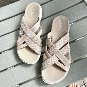 Clarks Beige and Cream Zigzag Sandals